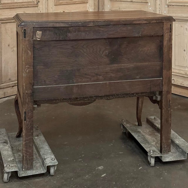 19th Century Louis XV Country French Oak Commode For Sale - Image 18 of 18