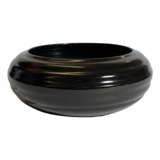 Art Deco English Black Glazed Stoneware Bowl by Doulton Lambeth, 1930s For Sale