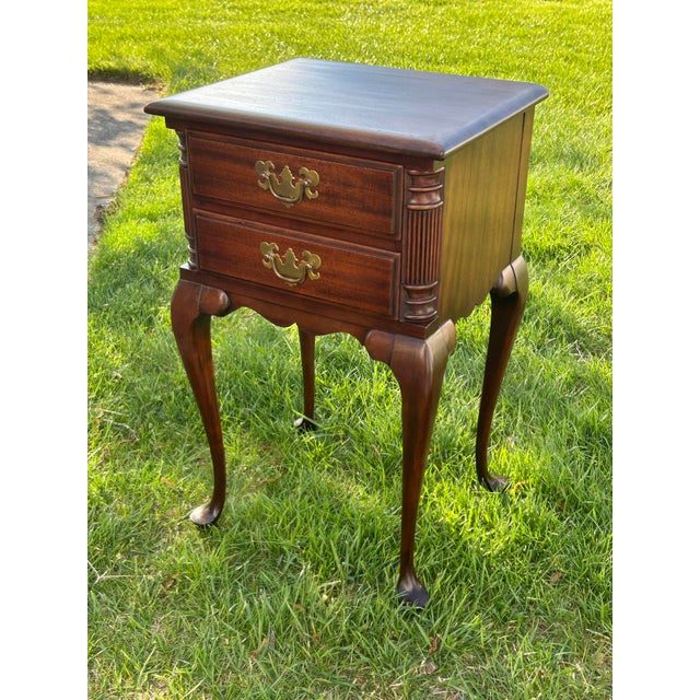 Vtg. J.B.Van Sciver Co. Queen Anne Style Mahogany Two Drawer Nightstand/Table For Sale In Philadelphia - Image 6 of 13