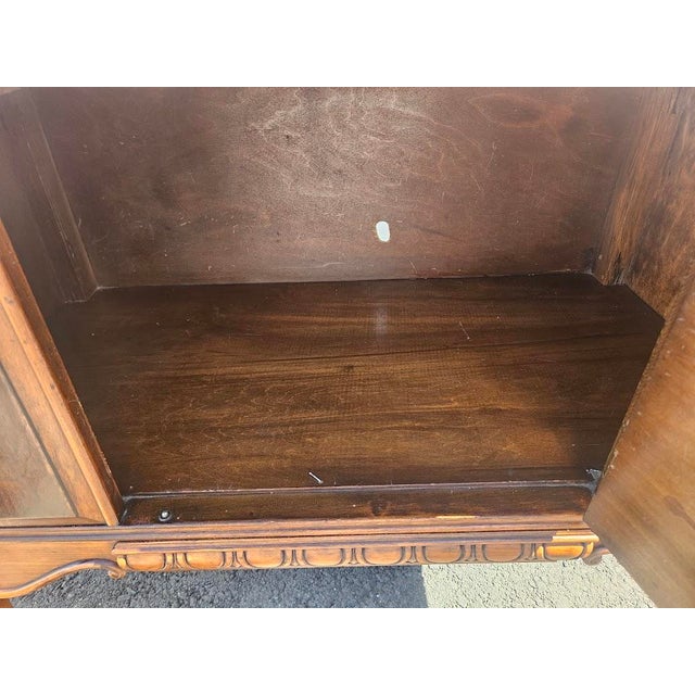 Vintage Tomlinson Jacobean Revival Oak Server / Sideboard For Sale In Providence - Image 6 of 15