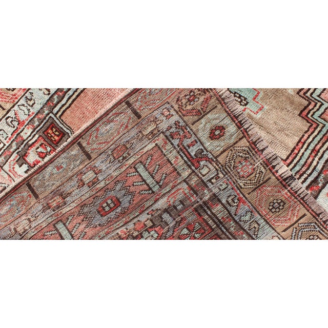 Salmon and Pink Vintage Turkish Oushak Rug With Tribal Medallion Design For Sale In Atlanta - Image 6 of 7