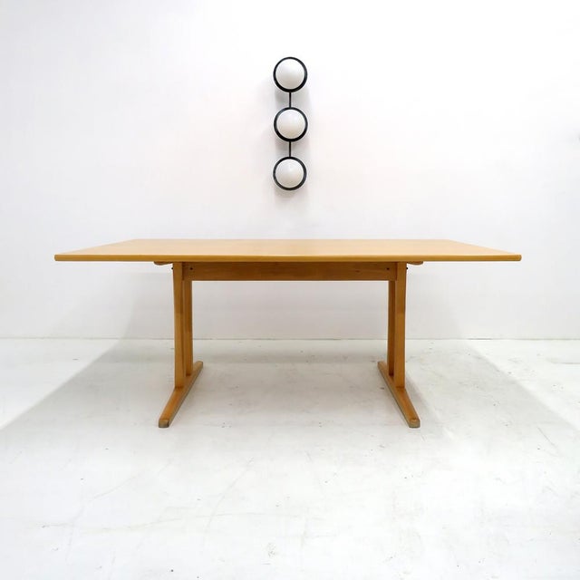 wonderful shaker dining table C18, designed in 1947 by Borge Mogensen for FDB Mobler, with beech veneered top, solid beech...