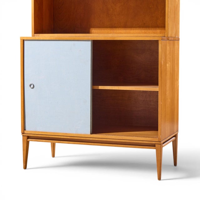 Wood Paul McCobb for Planner Group Mid Century Sliding Door Credenza With Hutch For Sale - Image 7 of 12