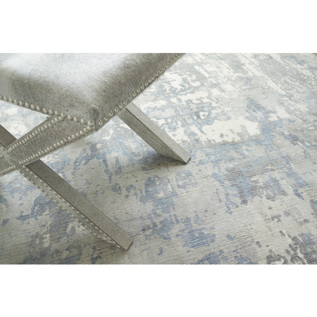 Abstract Exquisite Rugs Murano Handmade New Zealand Wool & Bamboo Silk Silver/Blue Rug-12'X15' For Sale - Image 3 of 5