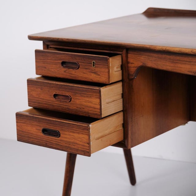Rosewood Desk by Svend Åge Madsen for Sigurd Hansen Furniture Factory, 1960 For Sale - Image 11 of 13