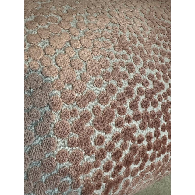 Light Pink Velvet& Linen Pillows, Pair For Sale In Miami - Image 6 of 7