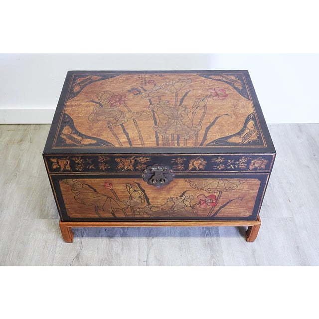 Early 20th Century Chinese Yangjiang Lacquered Leather Trunk Chest With Calligraphy For Sale - Image 4 of 15