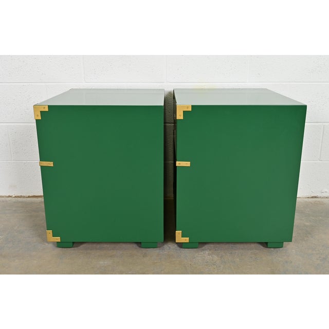 Henredon Mid-Century Hollywood Regency Campaign Green Lacquered Nightstands, Newly Refinished For Sale - Image 10 of 12