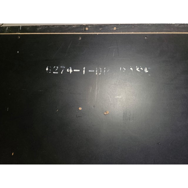 American Mid-Century American of Martinsville Black Lacquer & Gold 6-Drawer Dresser For Sale - Image 3 of 11