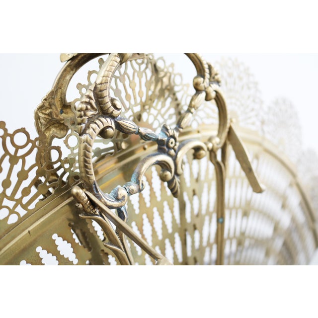 French Fan-Shaped Peacock Fireplace Screen in Brass, 1970s For Sale - Image 10 of 12