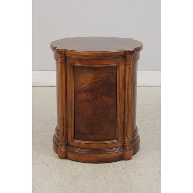 Pair Henredon Round Walnut Living Room Lamp End Tables For Sale In Philadelphia - Image 6 of 16
