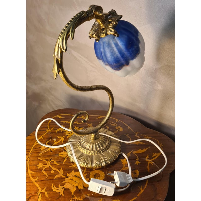 1920s Art Nouveau Chiseled Bronze Lamp with Tulip Shade, 1930 For Sale - Image 5 of 8