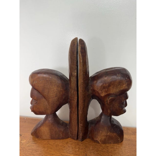 1980s Vintage African Hand Carved Wood Couple Bust Bookends Tribal Folk Art 12" For Sale - Image 5 of 15