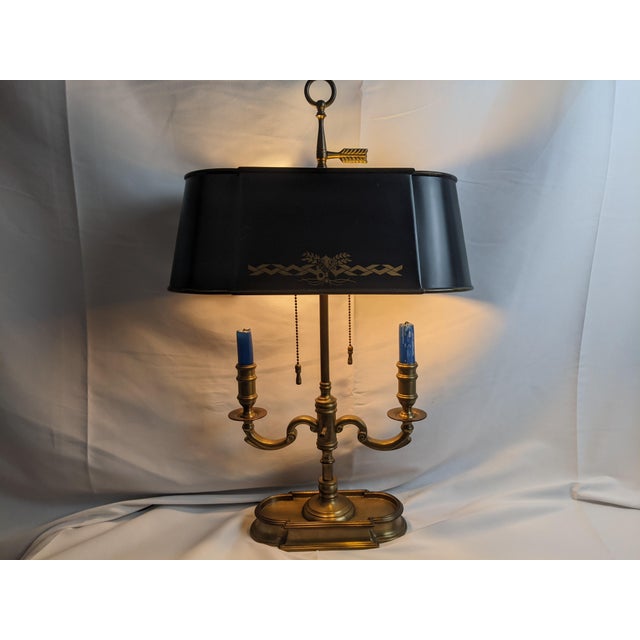 Wildwood Vintage Brass Bouillotte Style Two-Light Table Lamp With Black Tole Shade and Gilt Decoration For Sale - Image 11 of 18