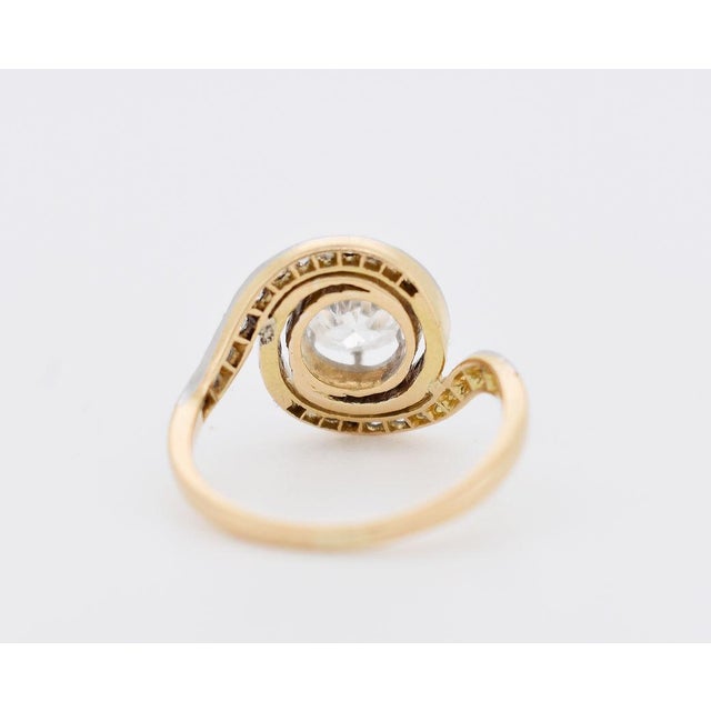 Circa 1900 Belle Époque Ring - Tourbillon Design With Old-Cut Diamonds 18k Gold For Sale - Image 4 of 4