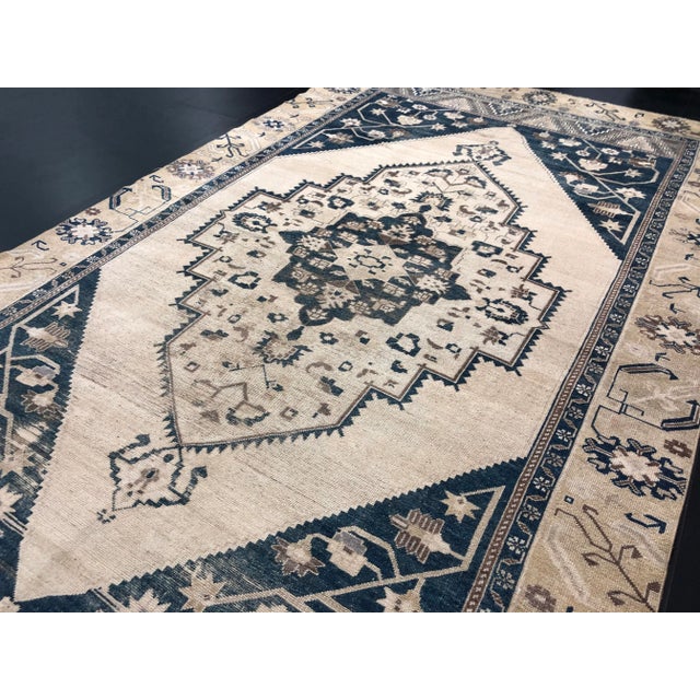 Boho Chic Vintage Medallion Design Traditional Turkish Wool Area Rug For Sale - Image 3 of 10