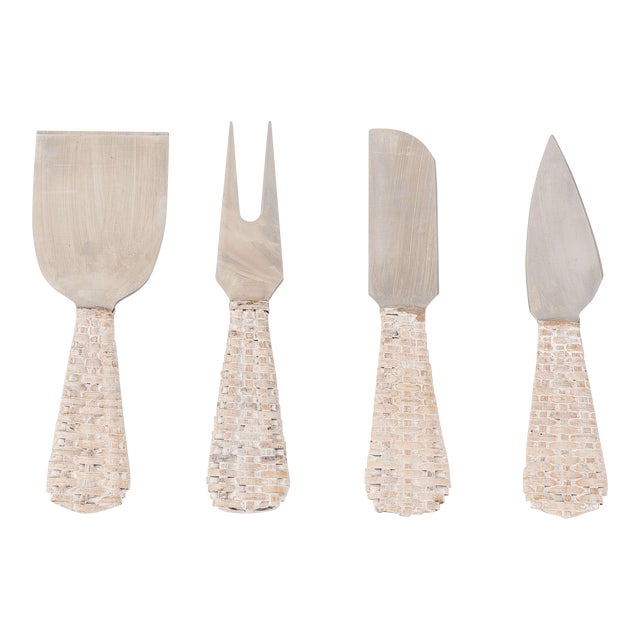 Artifacts Rattan Stainless-Steel Cheese Knives with Gift Box in White - Set of 4 For Sale