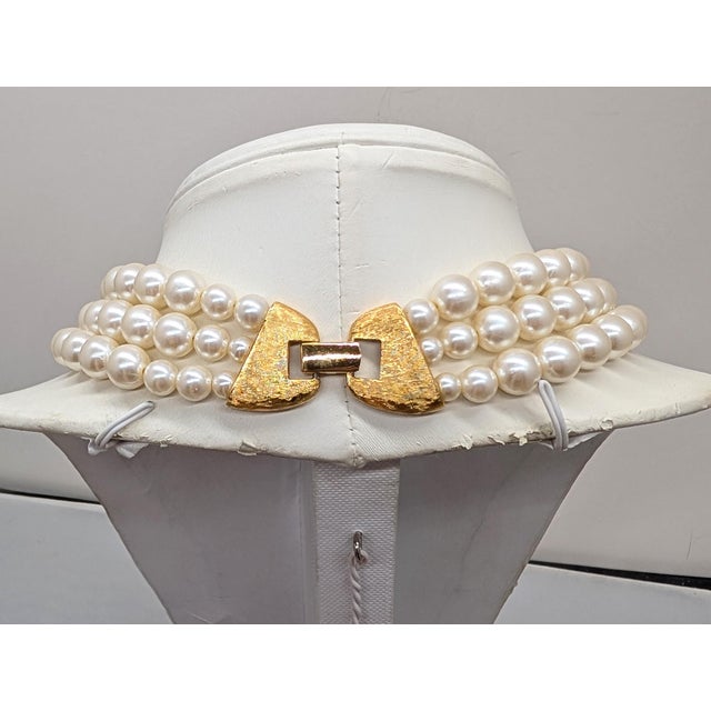 Vintage 1980s Signed Napier 3-Strand Beaded Faux-Pearl Pink Flower Necklace For Sale In Philadelphia - Image 6 of 8