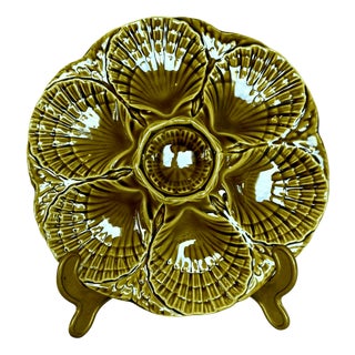 French Majolica Barbotine Oyster Plate in Green Glaze from Sarreguemines, 1875 For Sale