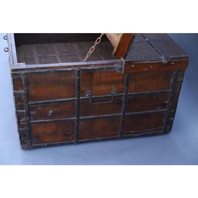 Wood Large 19th-Century Anglo-English Coffee Table Trunk For Sale - Image 7 of 12