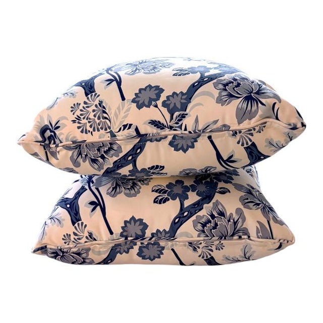 Pair of Blue Chinoiserie Bird & Floral Pillows For Sale - Image 4 of 5