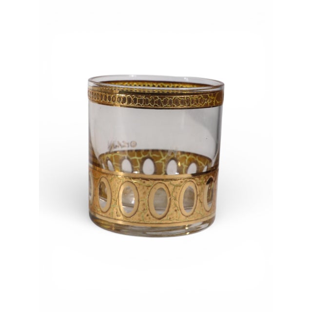 Mid-Century Modern Set of Six Antigua Gold Decorated Old Fashioned Glasses by Culver 1960's For Sale - Image 3 of 6