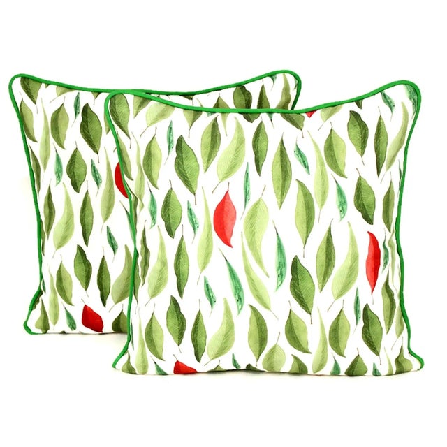 Vintage Colefax & Fowler Style Tulip & Leaf Reversible Painted Pillow Cover With Piping- a Pair For Sale - Image 9 of 13