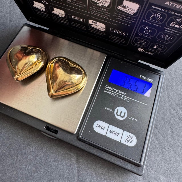 Vintage Puffy Heart Earrings Gold Tone Clip on Statement Jewelry 80s Designer For Sale - Image 10 of 10