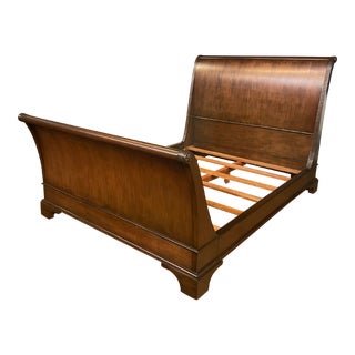 Leighton Hall Queen Size Mahogany Sleigh Bed - Showroom Sample For Sale
