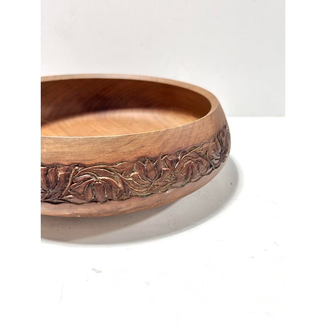 Hand-Carved Wooden Centerpiece Bowl – Rustic Floral Band Artisan Decor 1970s For Sale In Louisville - Image 6 of 9