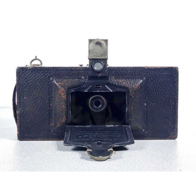 Kodak no. 4 panoram model d panoramic camera. Usa, 1910s origin rochester, new york, usa period 1910s brand kodak model...