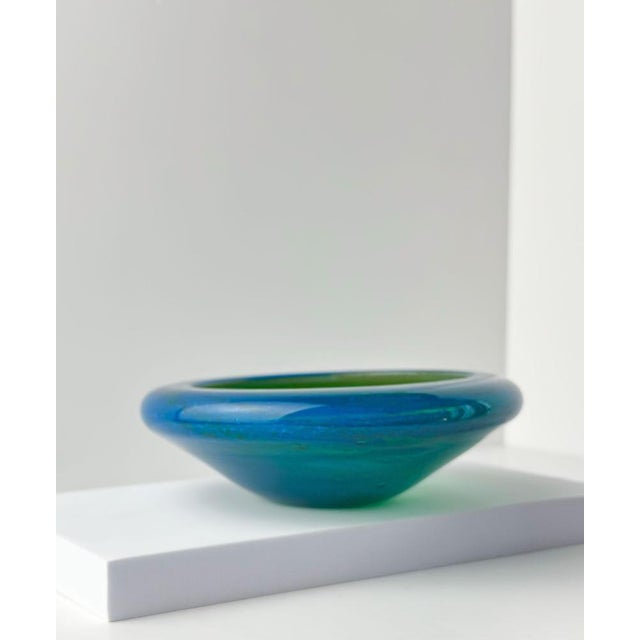 Small Azure Blue and Green Mdina Glass Bowl by Michael Harris, 1970s For Sale - Image 6 of 8