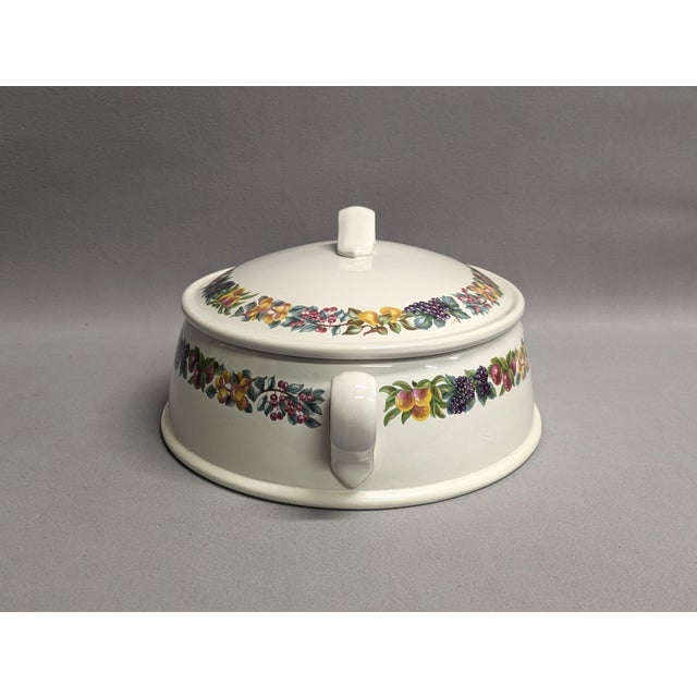 Wedgewood Covered Casserole Dish For Sale - Image 9 of 11
