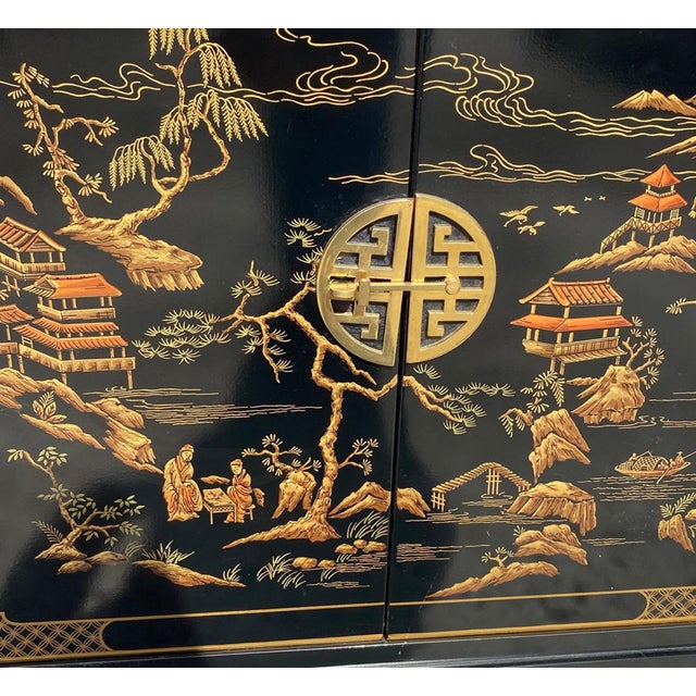 1980s 1980s Drexel Heritage Hollywood Regency Chinoiserie Hand-Painted Black Lacquered Bar Cabinet For Sale - Image 5 of 7
