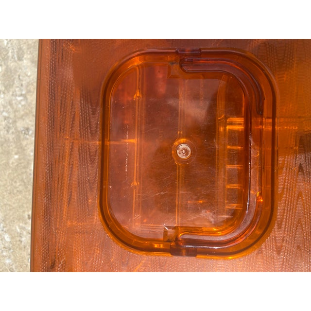 Vintage Mid-Century Modern Burnt Orange Wil-Hold Acrylic 1960s Portable Sewing Box Storage, Brass Closure Sewing Kit For Sale - Image 4 of 11