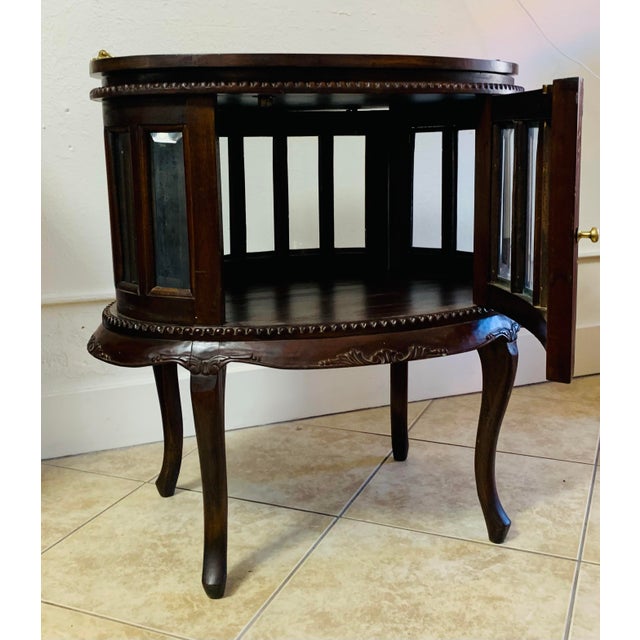 Mid 20th Century Vintage Mahogany Oval Bar Cabinet With Removable Serving Tray For Sale - Image 5 of 11