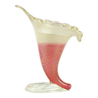 Vintage Murano Dino Martens Gold Flecks Pink White Italian Art Glass Midcentury Footed Flower Vase For Sale