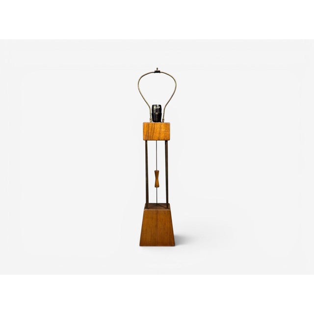 1960s American Modern, Cage Form Table Lamp, Walnut, Brass, Usa For Sale In New York - Image 6 of 12