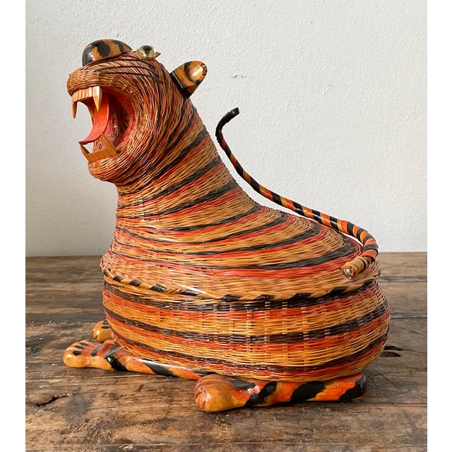 Vintage Shanghai Weave Tiger Basket For Sale - Image 9 of 12