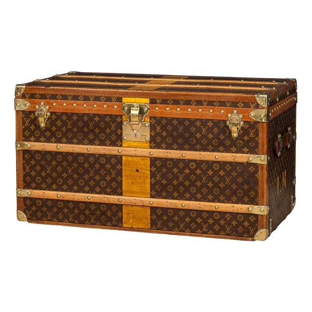 20th Century Courier Trunk in Monogram Canvas from Louis Vuitton, France, 1930 For Sale