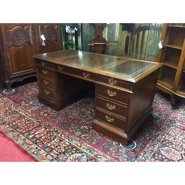 1990s Vintage Executive Desk, Leather Top Desk, Sligh Furniture For Sale - Image 5 of 18