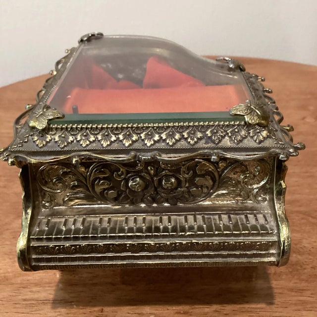 Vintage Mid 20th Century Musical Piano Jewelry Solid Brass Gold Gilt Ormolu Love Story Japan For Sale - Image 4 of 13