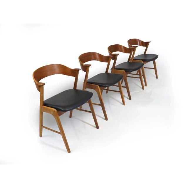 Wood Vintage Kai Kristiansen Oak and Teak Curved Back Dining Chairs- Set of 4 For Sale - Image 7 of 9