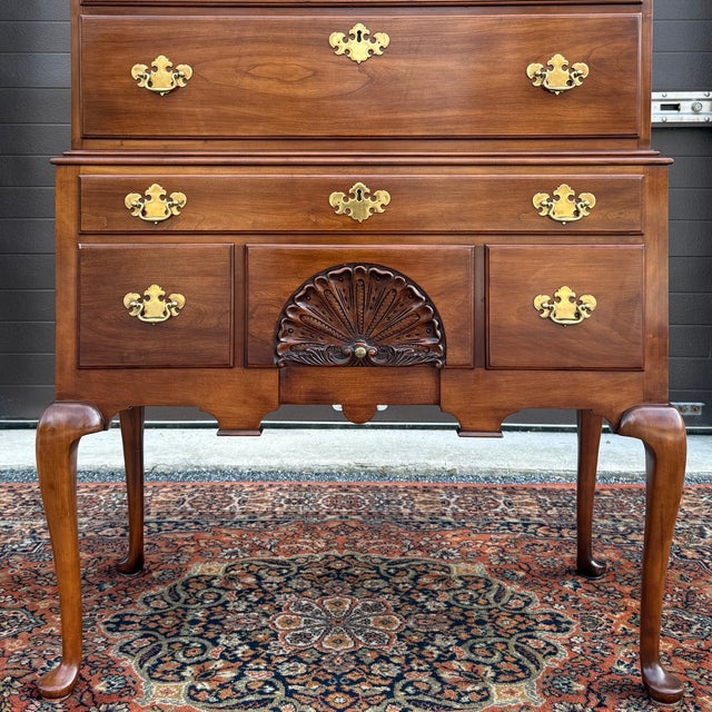 American 1970s Statton Private Collection Queen Anne / New England Solid Cherry 11 Drawer Highboy Dresser in Oldtowne Cherry For Sale - Image 3 of 18