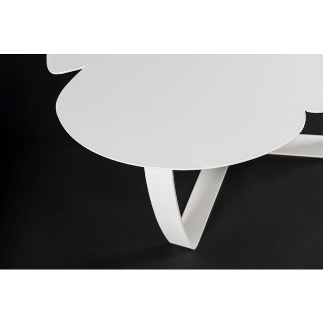 White Iron Andy Coffee Table from VGnewtrend, in New conditions. Designed from 2000