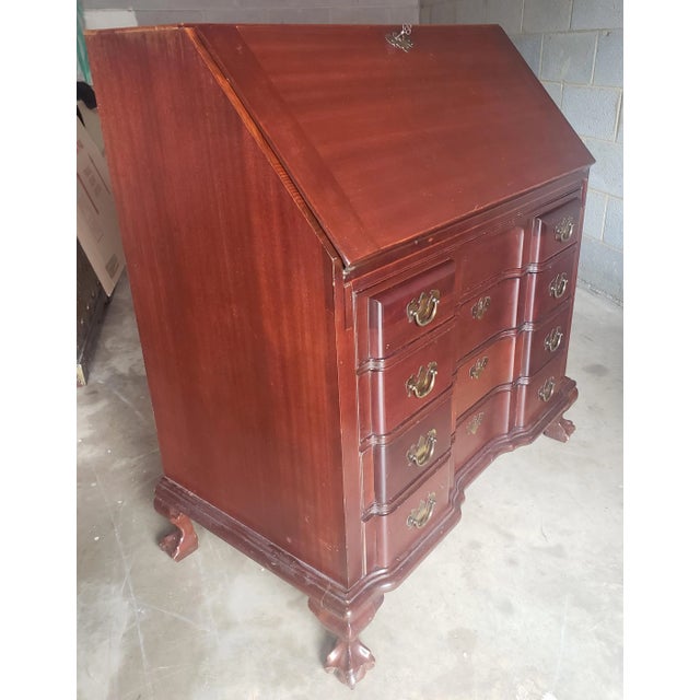 Martin Maddox Maddox Refinished Red Mahogany Block / Slant Front Secretary Desk With Key For Sale - Image 4 of 12