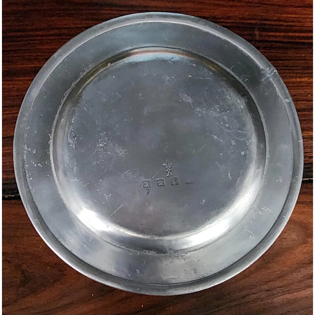 Light Gray Antique Late 18th Century Fine English Polished Pewter Plate For Sale - Image 8 of 10