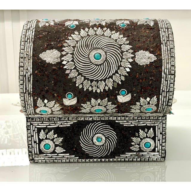 2020s Vintage Coastal Shell-Encrusted Decorative Box For Sale - Image 5 of 13