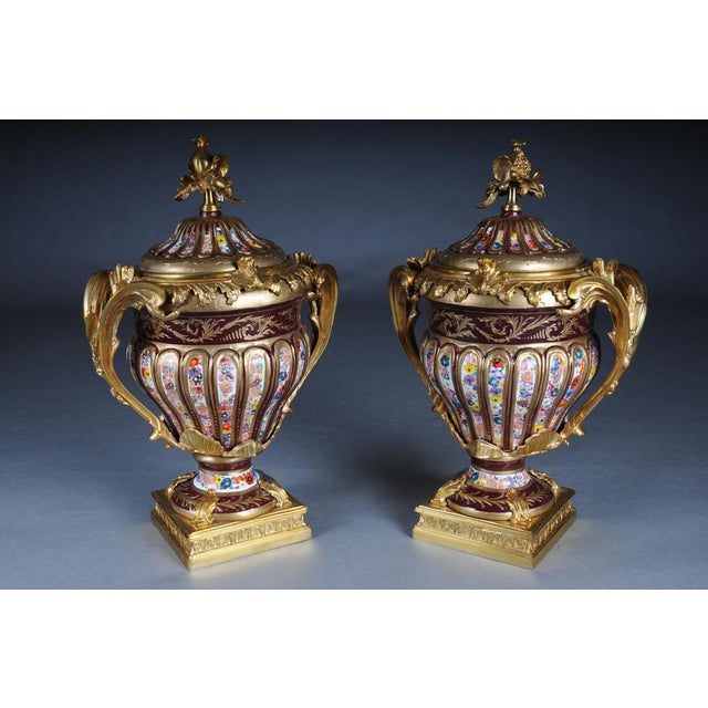 Gold Brass Lidded Vases, Set of 2 For Sale - Image 8 of 17