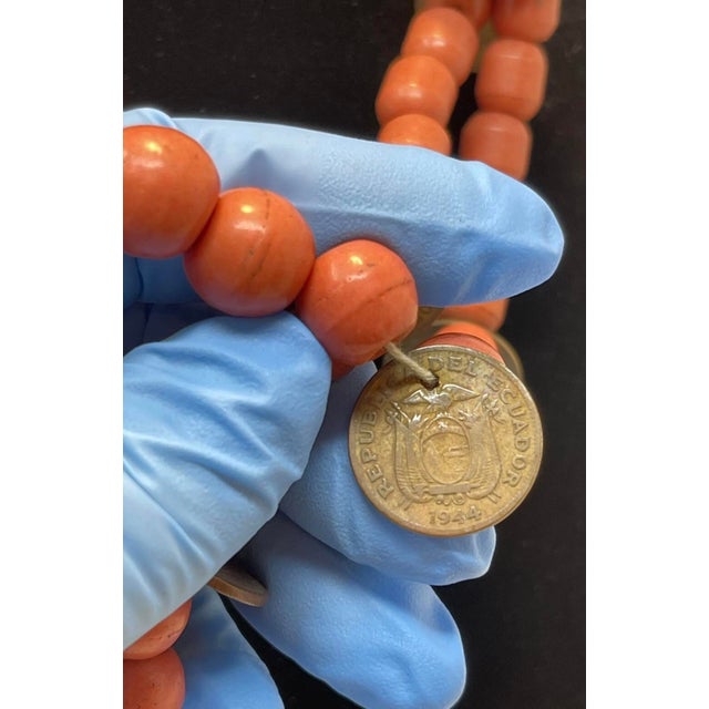 1960s South American Ecuador Chachal Barrel Bead Coin Necklace. South American Vintage Jewelry For Sale - Image 4 of 15